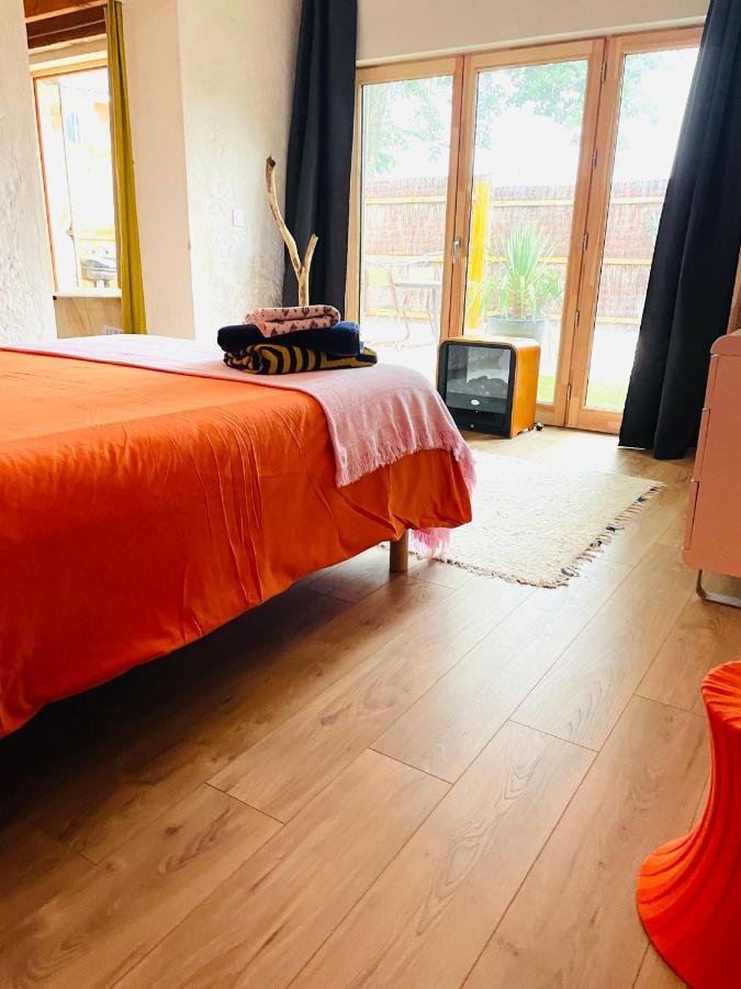 L'Annexe St Armand - A 2 Pas De La L'Eyre - Villa Salles  Buitenkant foto